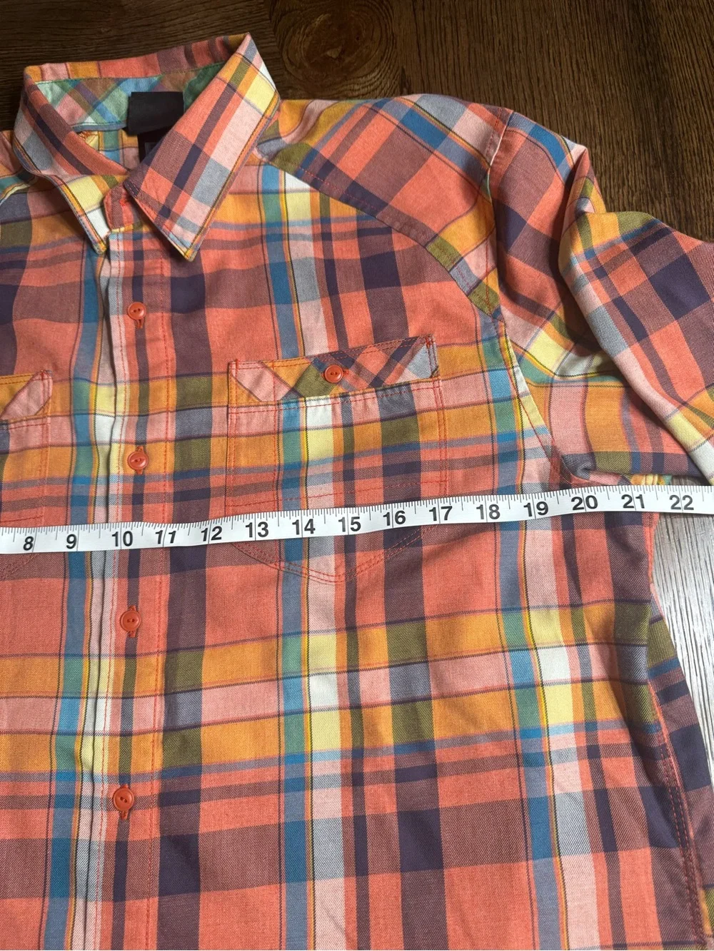 The North Face Men's Plaid Button-Up Shirt in Orange and Blue - size Medium